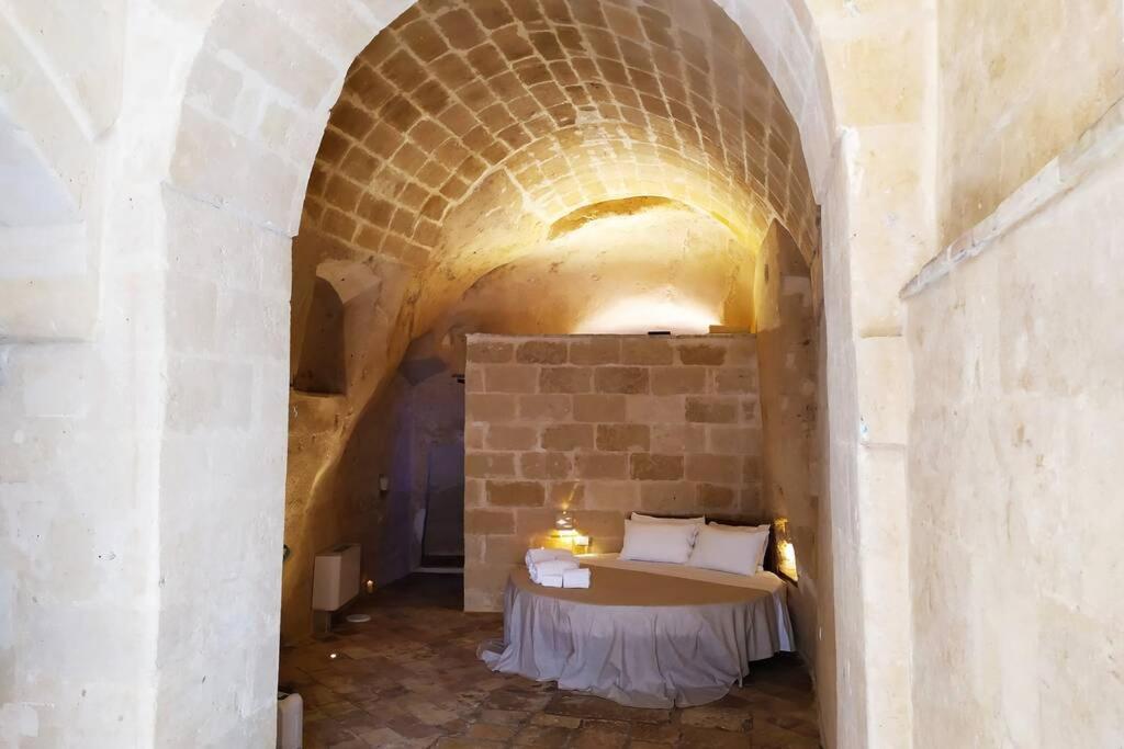 Fornaci 46 Sassi Con Idromassaggio Villa Matera Luaran gambar