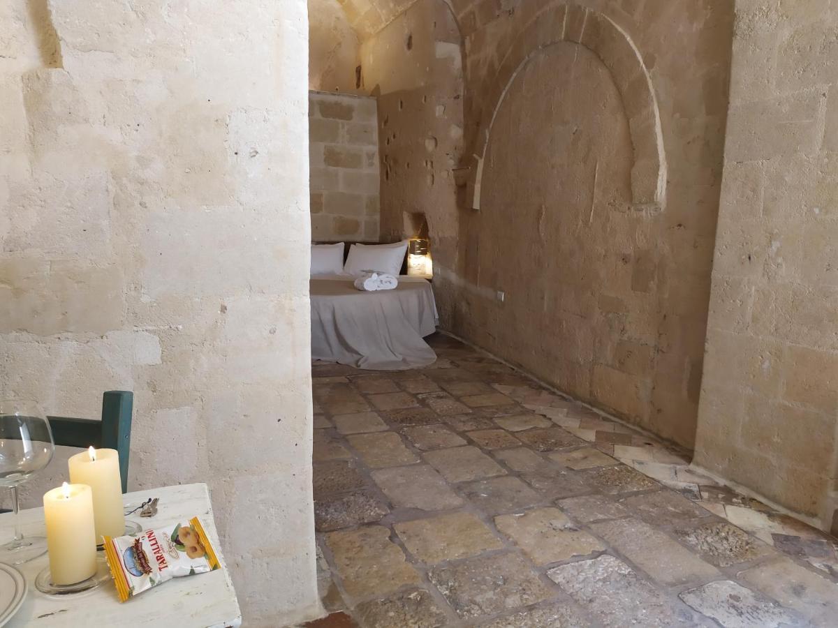 Fornaci 46 Sassi Con Idromassaggio Villa Matera Luaran gambar